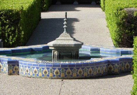 I love these tile fountains... so pretty.